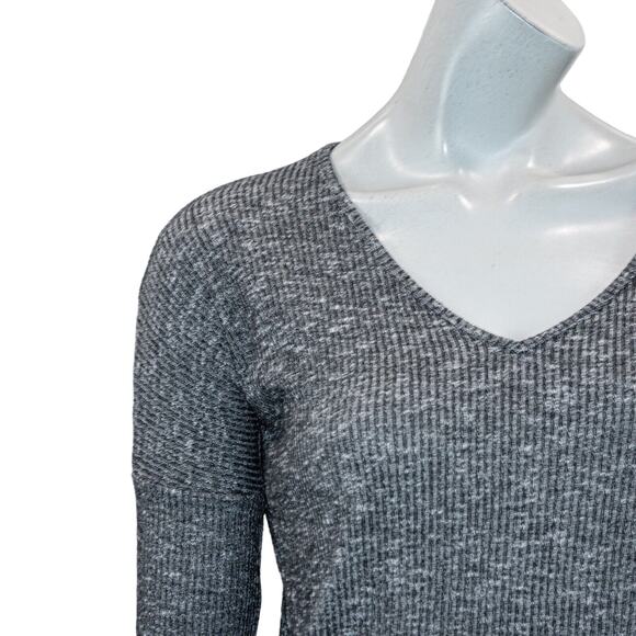 Rag & Bone Women's scoop Vneck Pullover in gray ribbed size XS - Picture 8 of 9